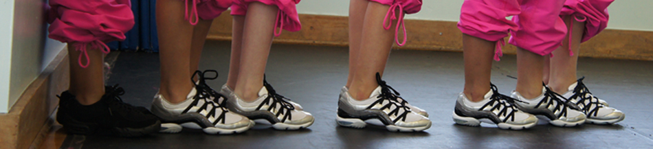 hip hop dancers at studio dress rehearsal
